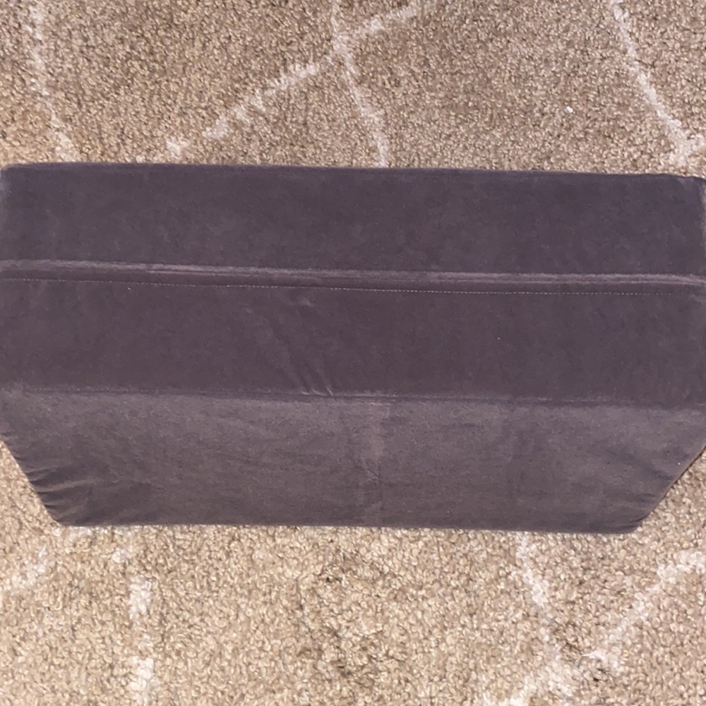 NWOT Expand Back Seat Space for your Dog Never Used Fits Most Cars & SUVS - Picture 6 of 11